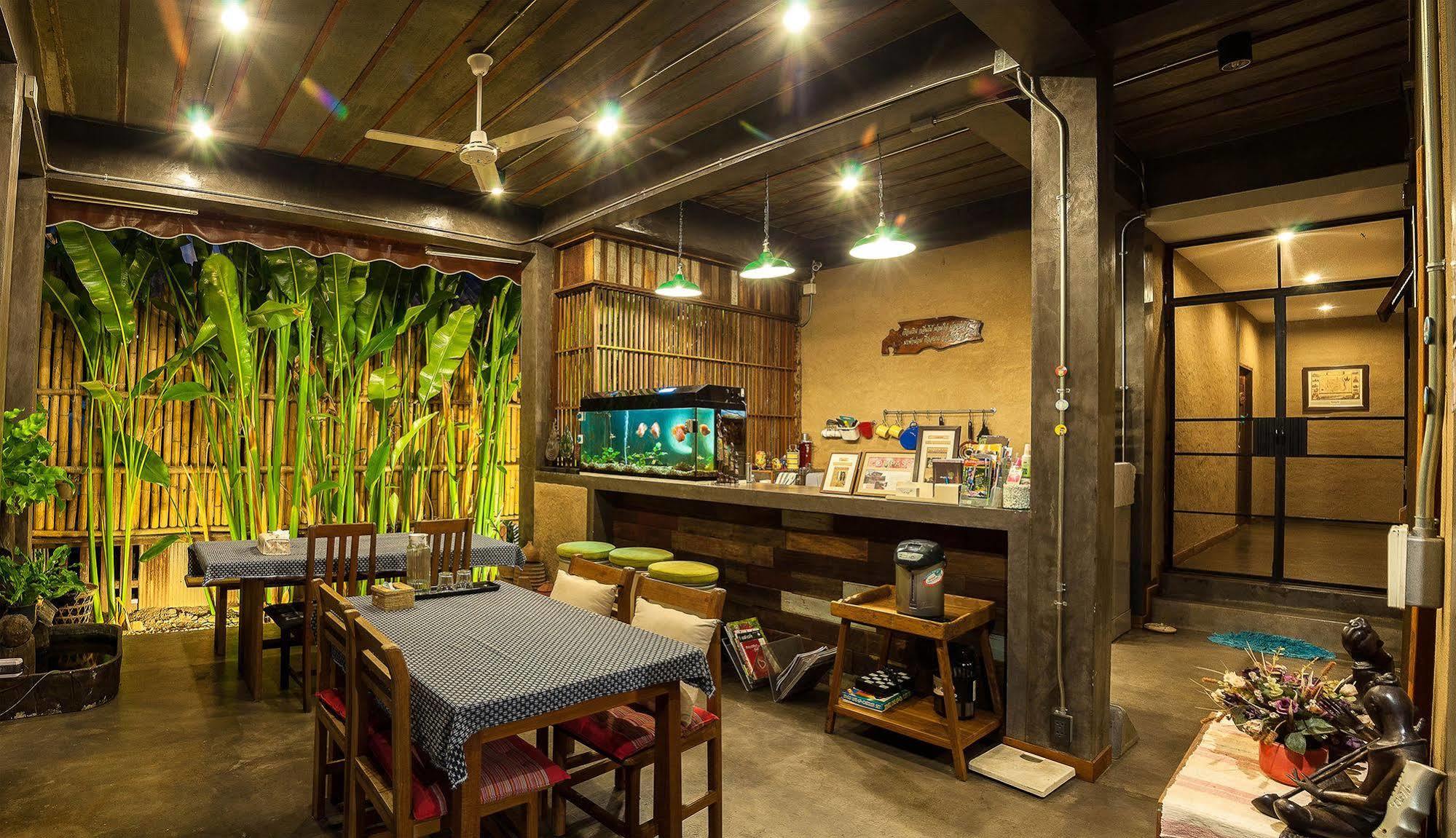 Hueandin Klinmai Boutique Hotel Chiang Mai Exterior photo